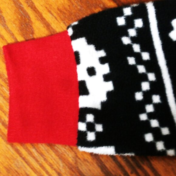 CIRCO Sleepwear YOUTH MEDIUM (M) Footed Pajamas, Zippered, Black & White w/ Red - Picture 7 of 9